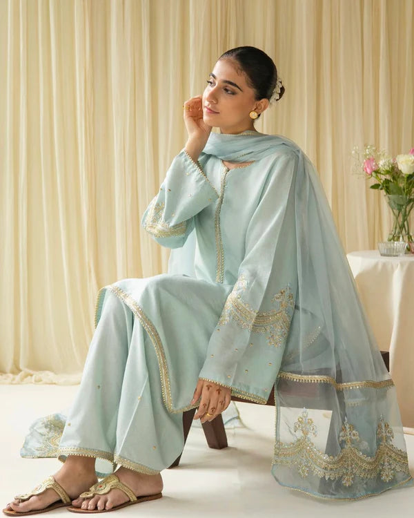 Aqua Bloom  3 pcs lawn – An Ethereal Symphony of Elegance & Grace